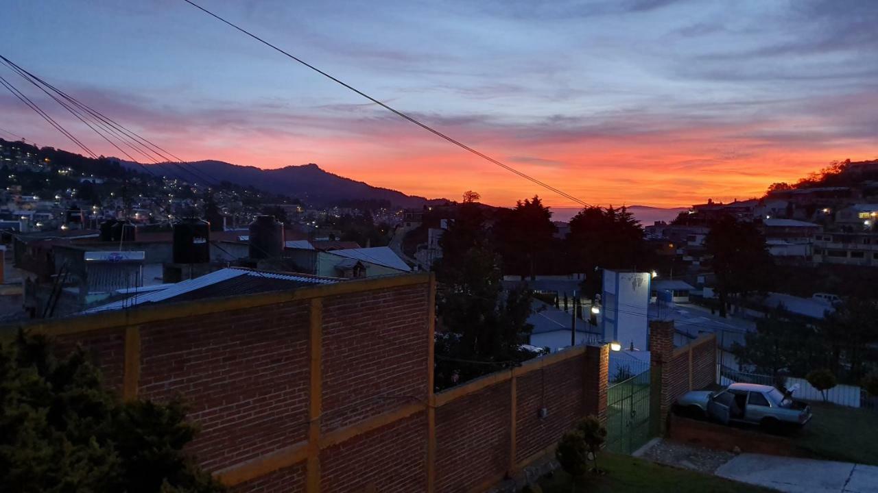 Hospedaje Rayo De Sol Y Luna ミネラル・デル・モンテ エクステリア 写真